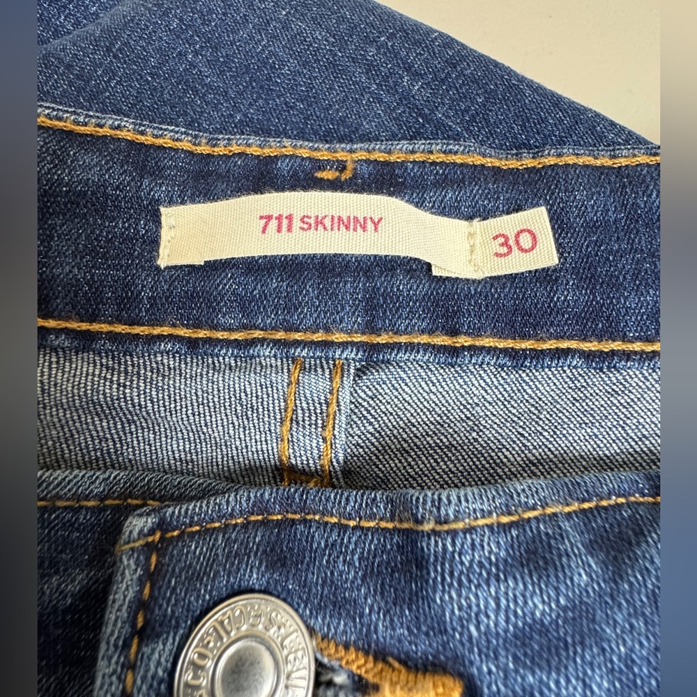 Levi’s 711 Skinny Jeans – Size 30, Like New - Picture 6 of 11